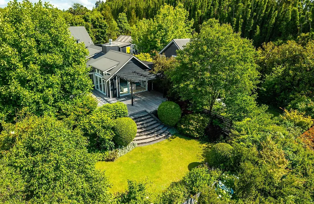 Treghan Luxury Lodge-1